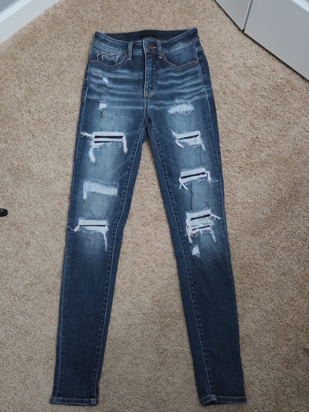 Buckle Distressed Skinny Jeans - Dark Blue Wash
